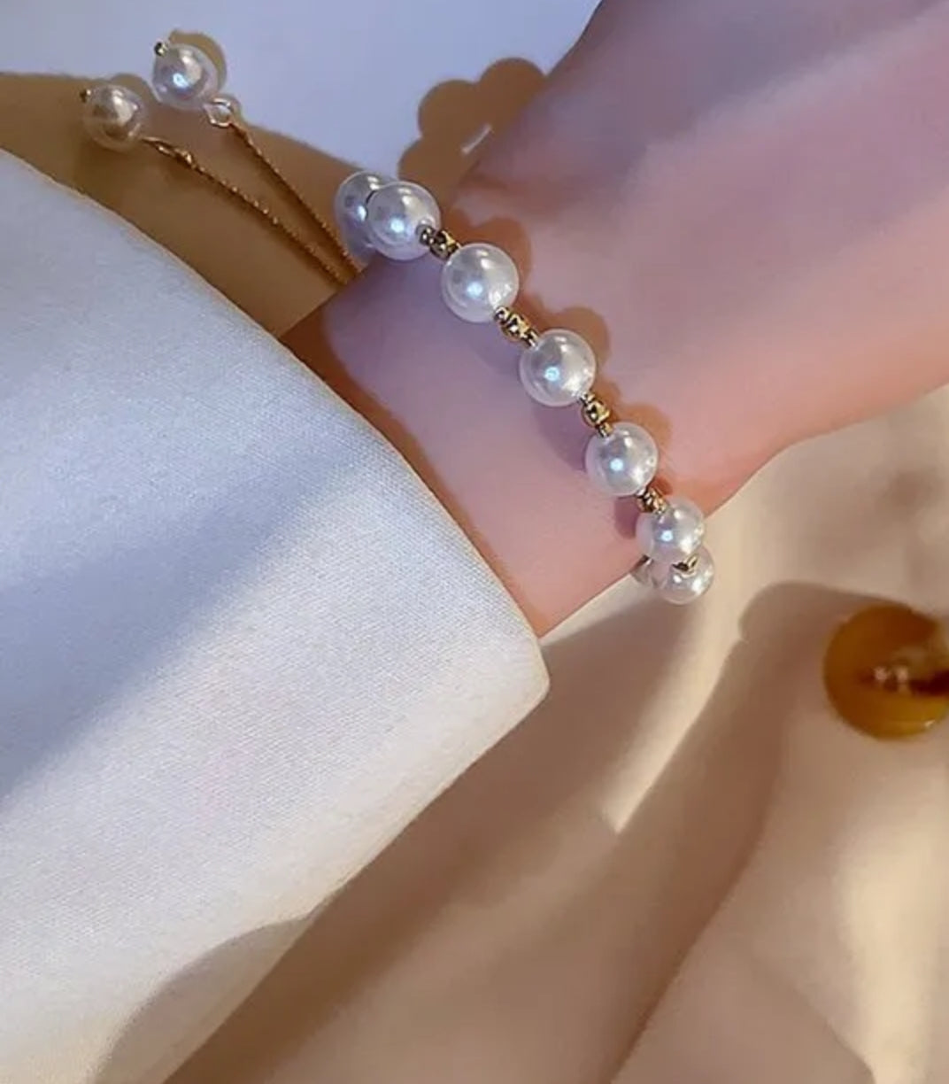 Pearl up bracelet