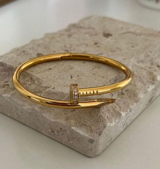 Bolt Luxe