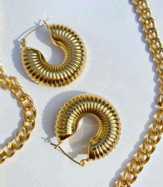 Lunar Hoops @18k