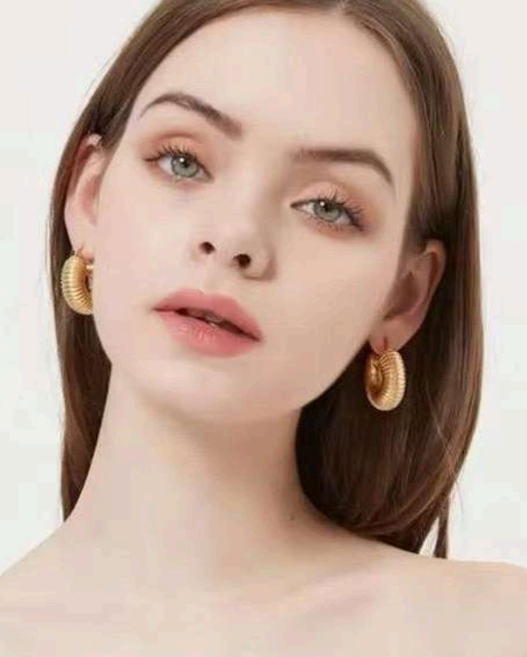 Lunar Hoops @18k
