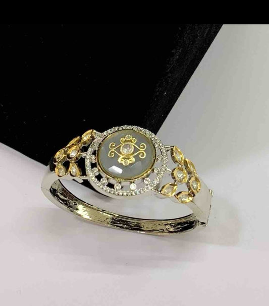 Royal Promise Cuff