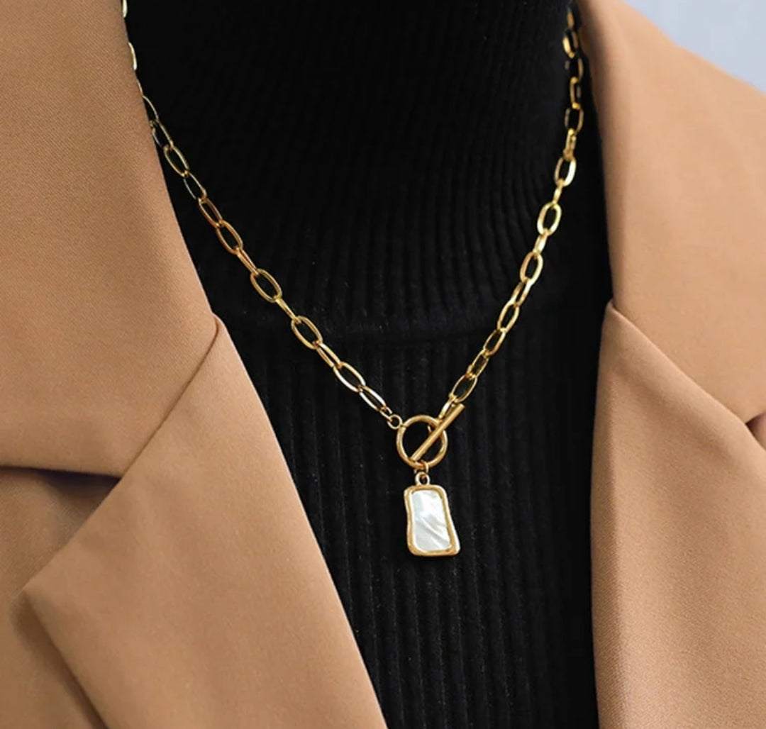 Dainty saint @14k